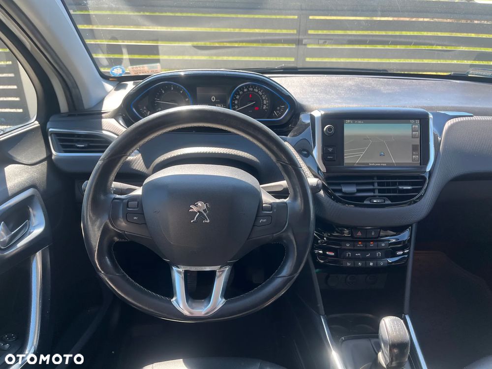 Peugeot 2008 - 16