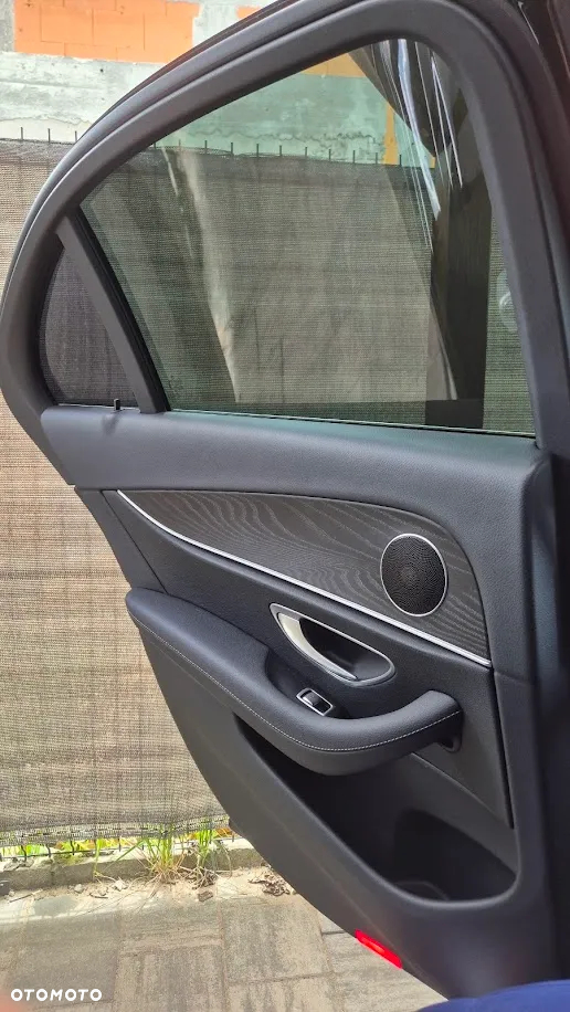 Mercedes-Benz Klasa E 200 d Business Edition - 22
