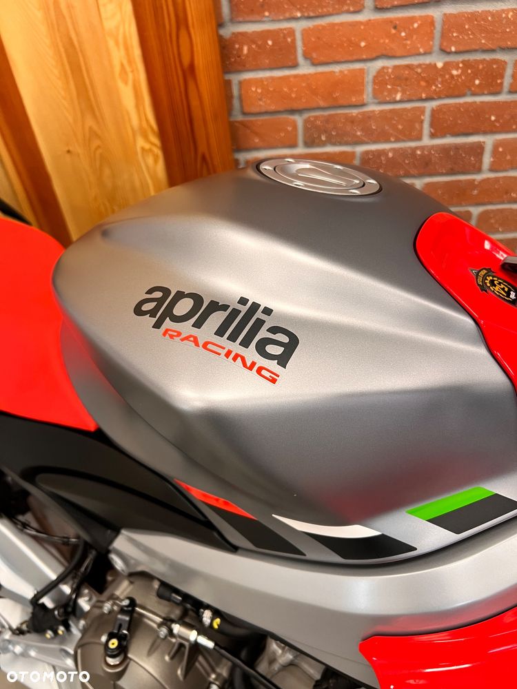 Aprilia Tuono - 11