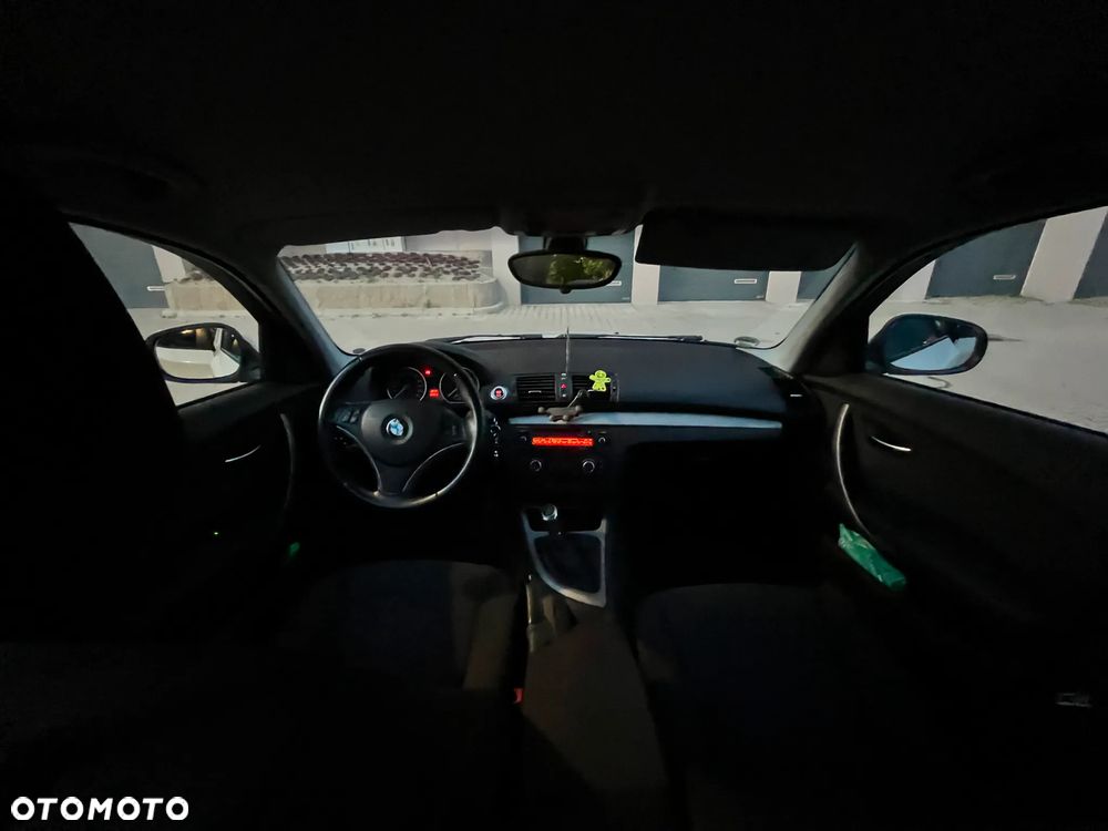 BMW Seria 1 116d - 5
