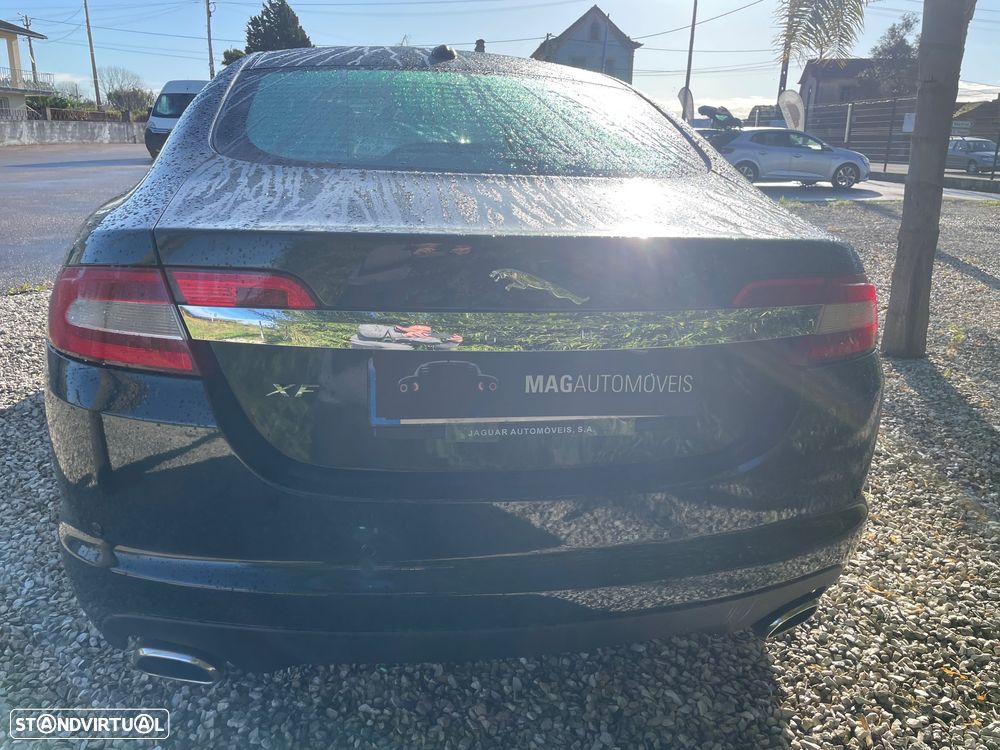 Jaguar XF 2.7 D V6 Premium Luxury - 5