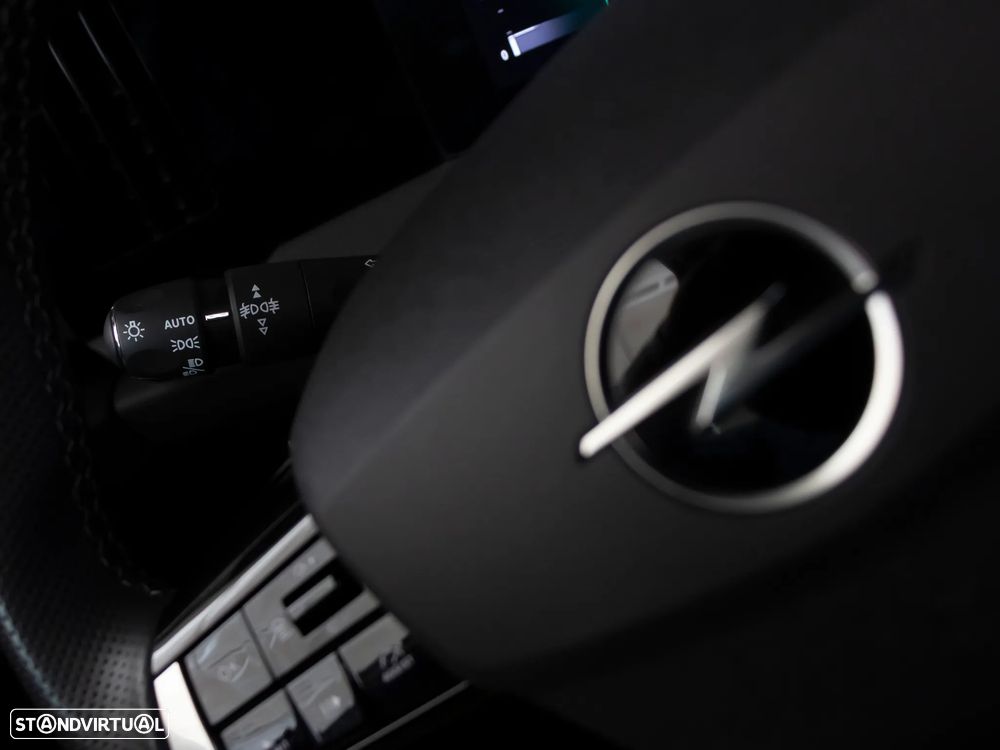 Opel Astra Sports Tourer 1.2 T GS - 23