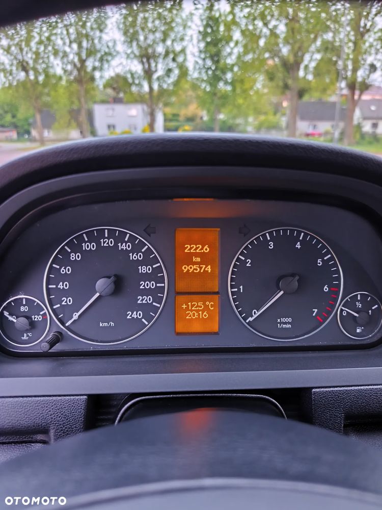 Mercedes-Benz Klasa A 150 BlueEFFICIENCY Flotte - 25