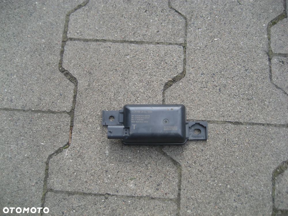 mercedes cla 174 25r moduł sterownik klapy 1749001402