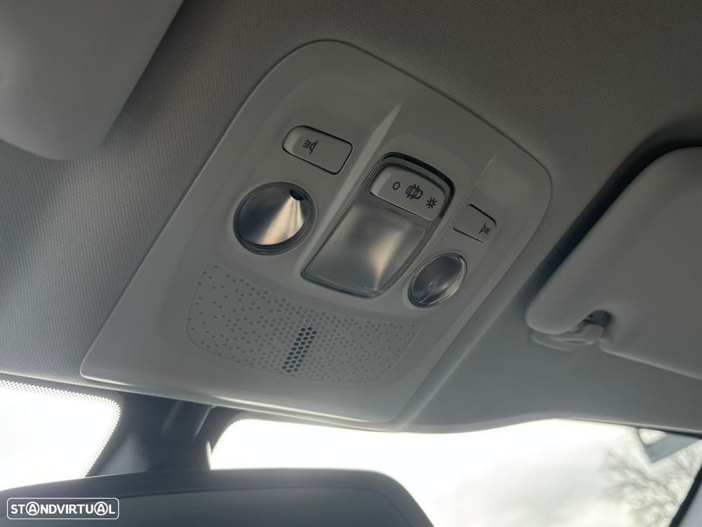 Peugeot 2008 1.6 BlueHDi Allure - 28