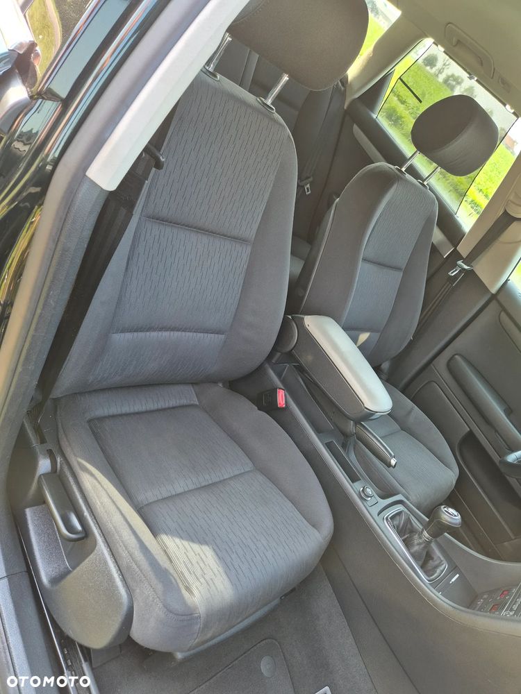 Audi A4 Avant 2.0 TDI - 24