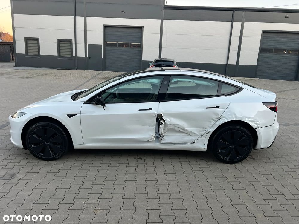 Tesla Model 3 RWD Premium - 6