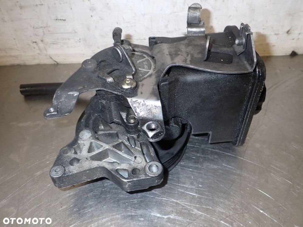 POMPA WSPOMAGANIA BMW E46 LIFT 2.0D - 1