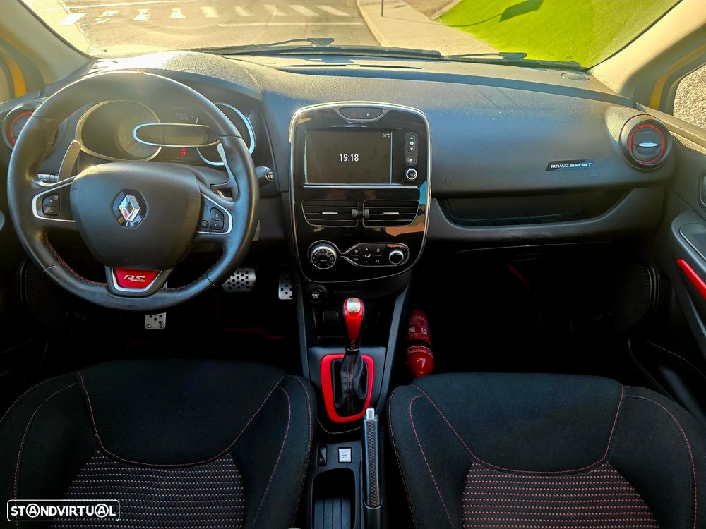 Renault Clio TCe 200 EDC Sport R.S. - 10