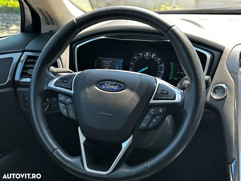 Ford Mondeo 2.0 HEV Titanium - 14