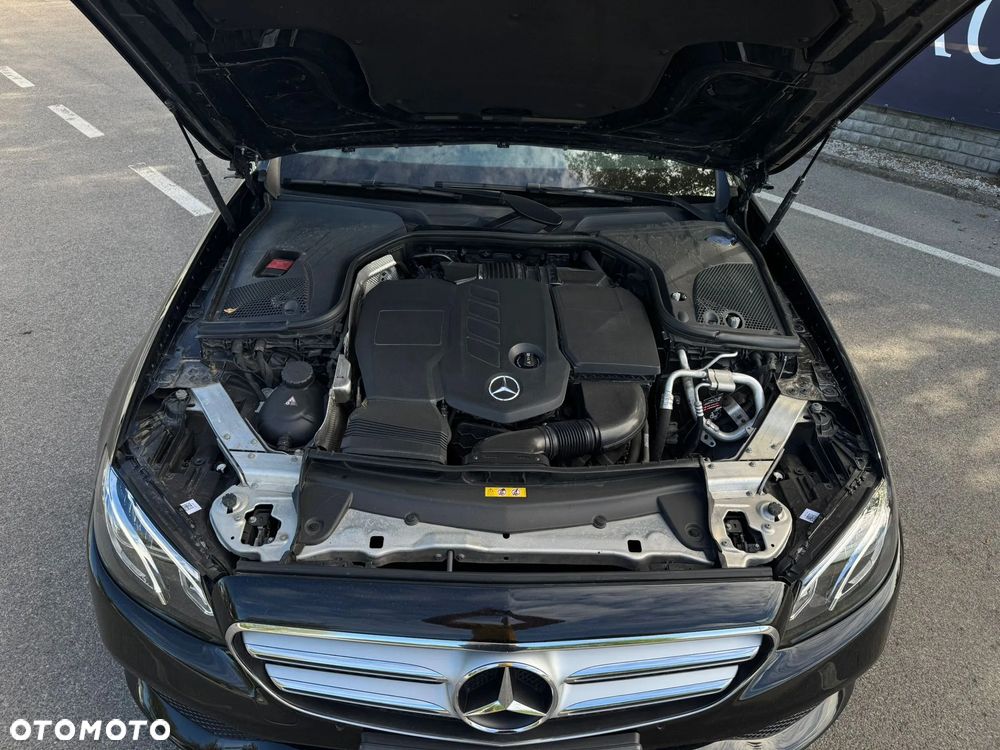 Mercedes-Benz Klasa E 220 d Business Edition 9G-TRONIC - 13