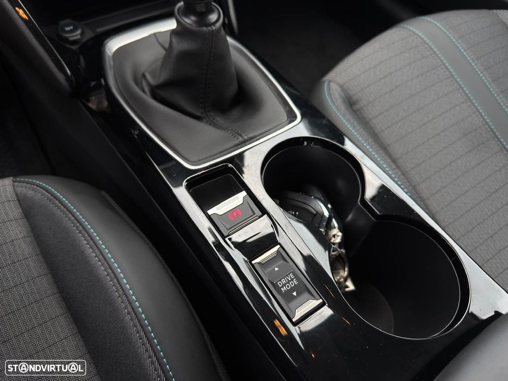 Peugeot 208 1.2 PureTech Allure Pack - 35