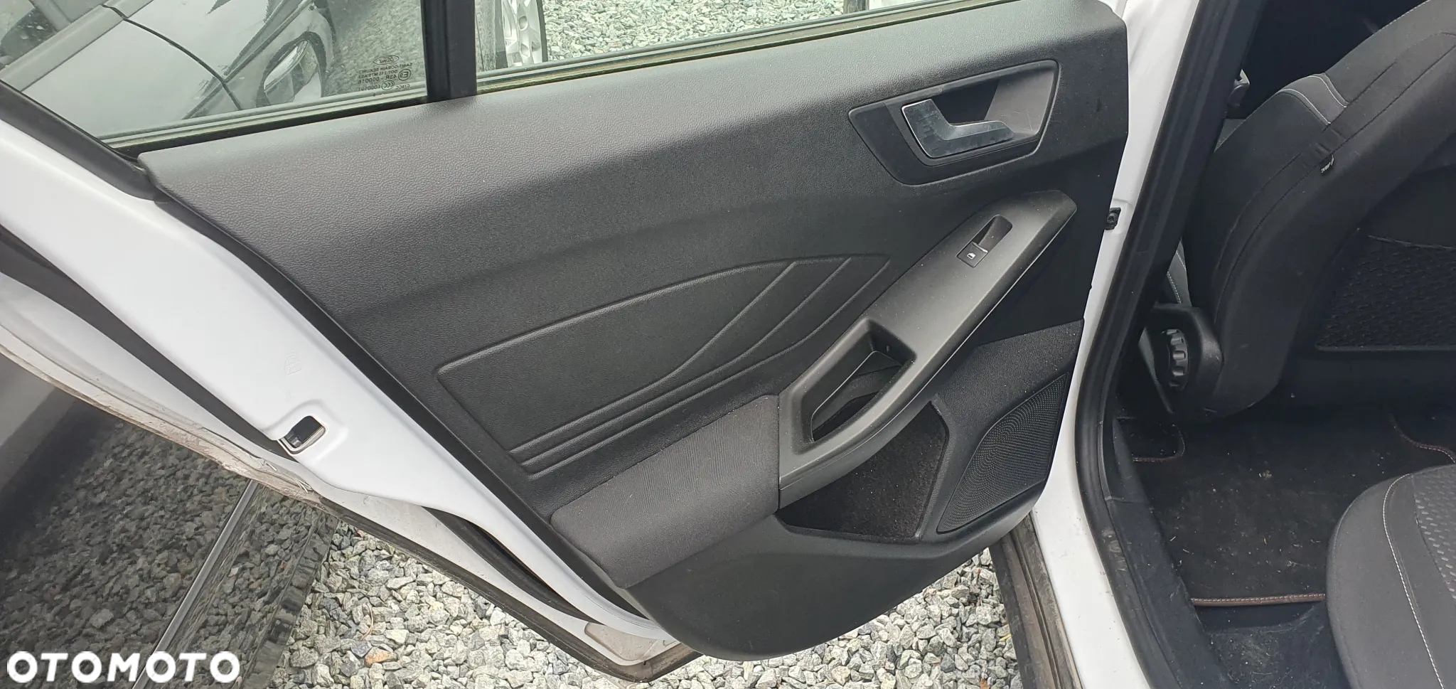 Ford Focus 1.0 EcoBoost Start-Stopp-System COOL&CONNECT - 11