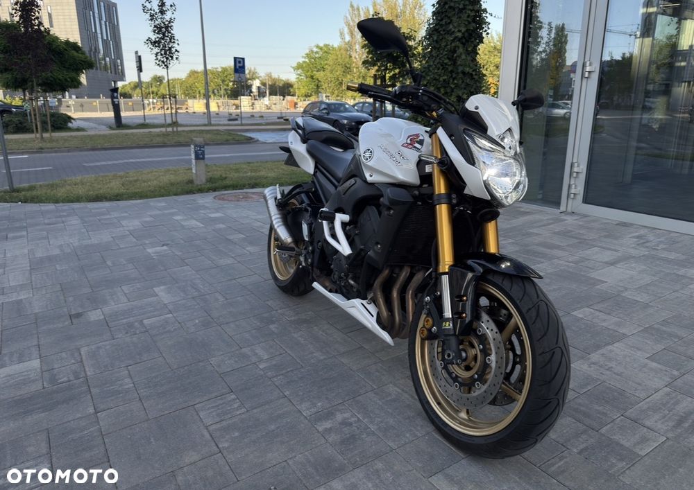 Yamaha FZ8 - 3