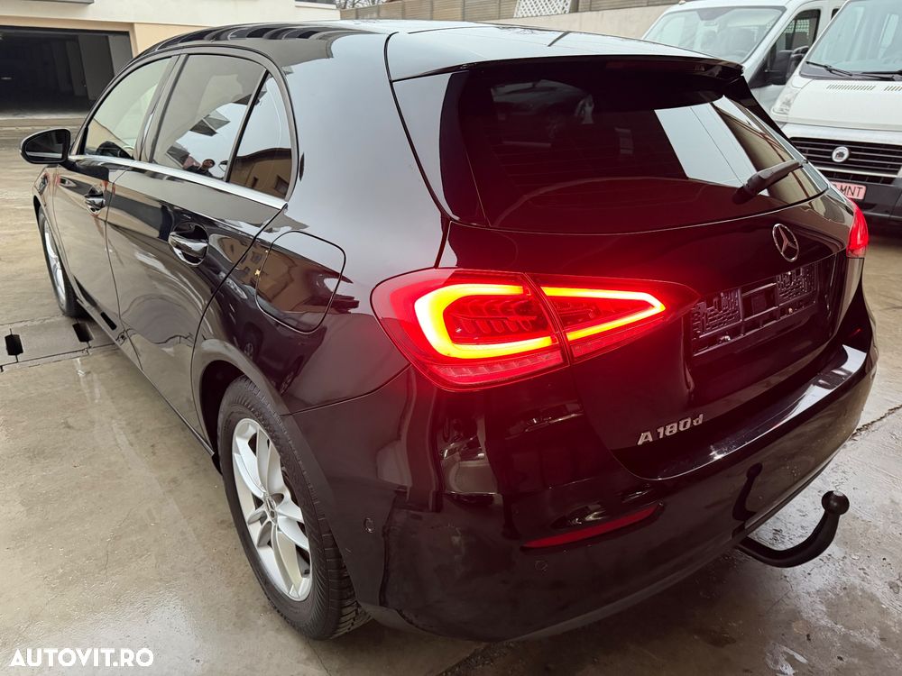 Mercedes-Benz A 180 d 7G-DCT Edition 2020 - 16