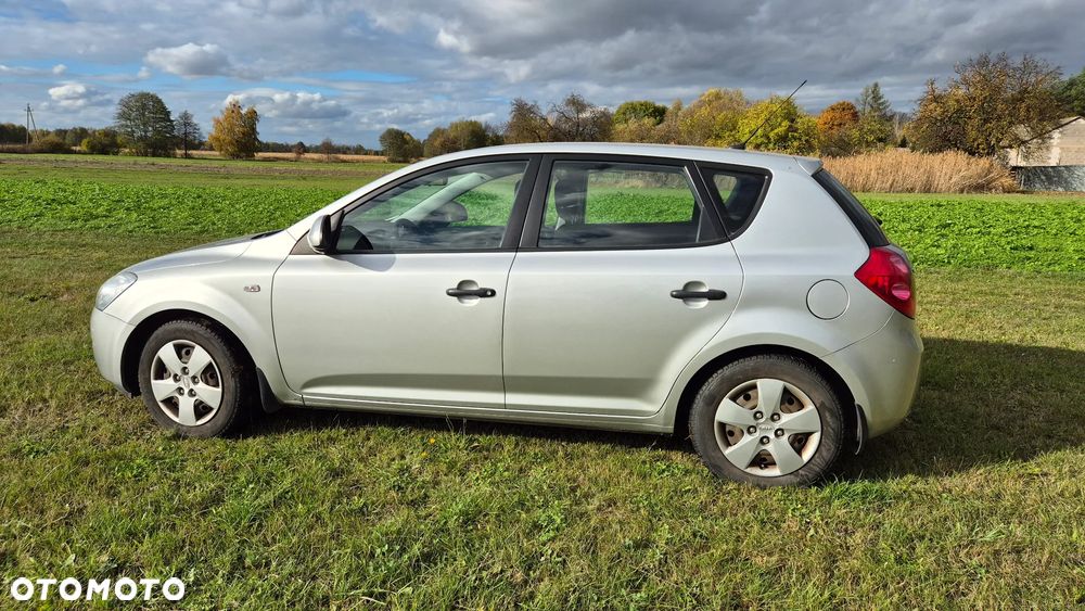Kia Ceed Cee'd 1.4 Comfort - 2