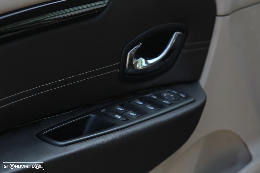 Renault Grand Scénic 1.5 dCi Dynamique S SS - 23