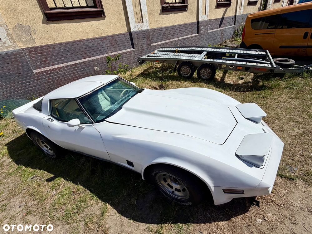 Chevrolet Corvette - 34