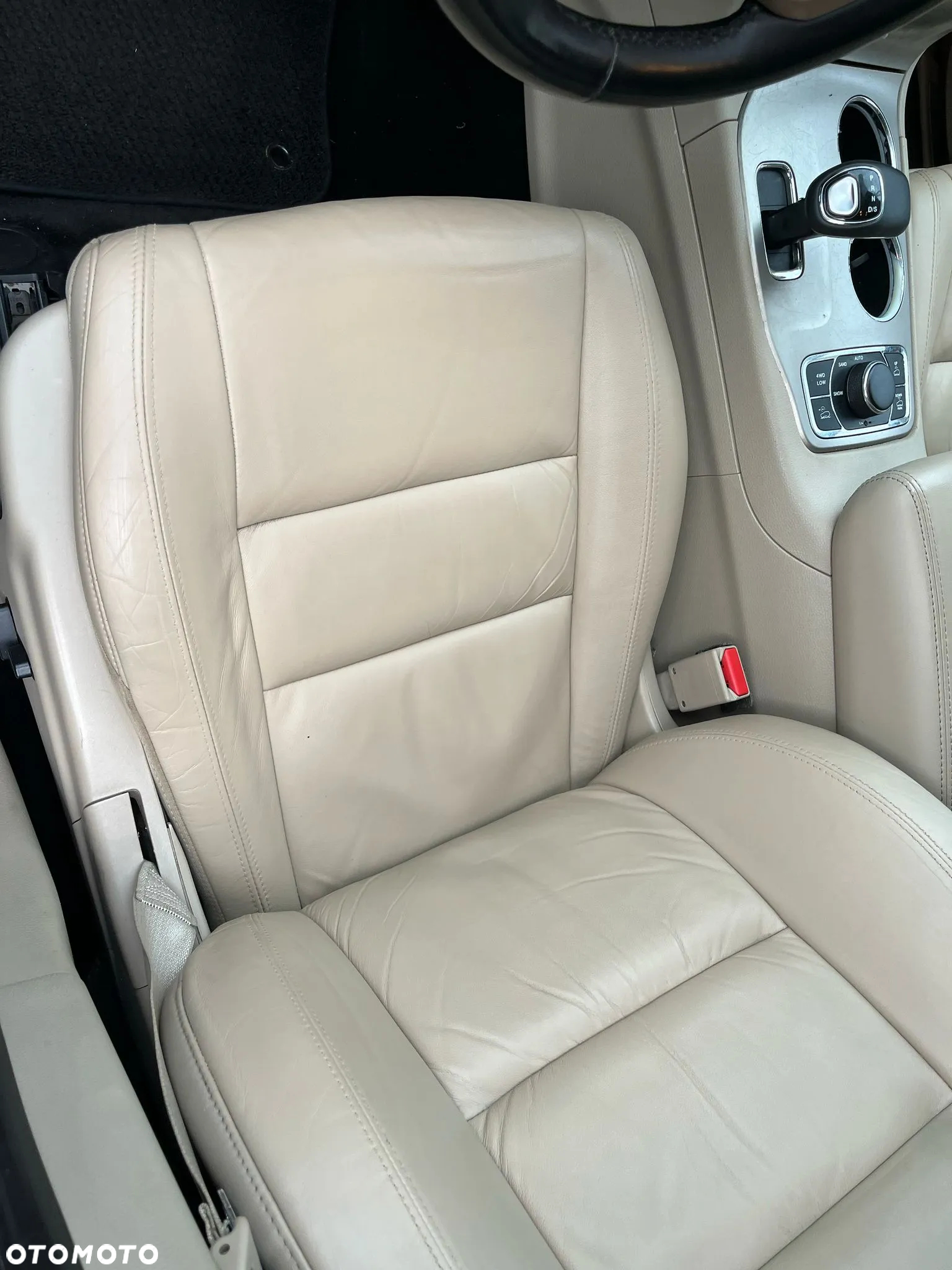 Jeep Grand Cherokee - 20
