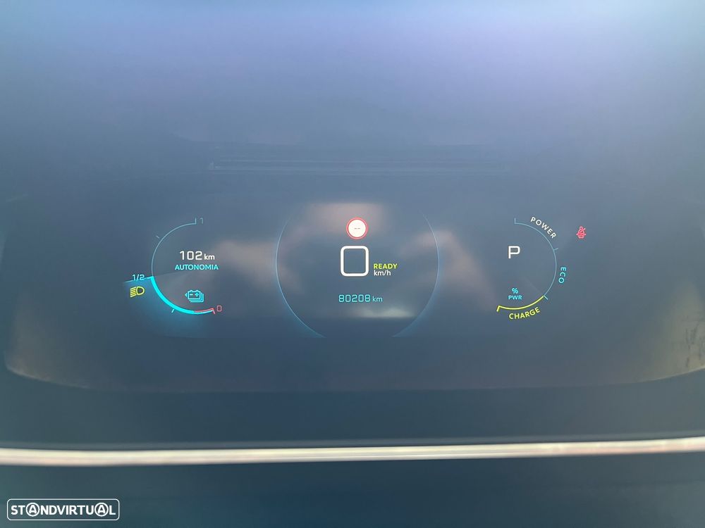 Peugeot e-2008 50 kWh Allure Pack - 32
