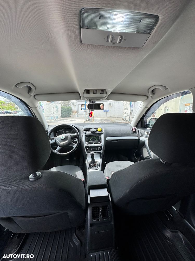 Skoda Octavia 1.4 TSI Classic - 11