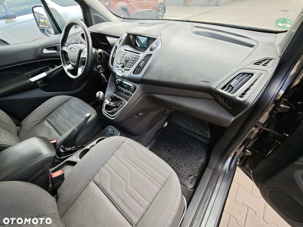 Ford Transit Connect - 17