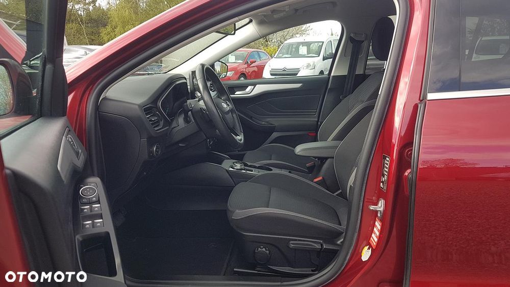 Ford Focus 1.0 EcoBoost Titanium Business - 22