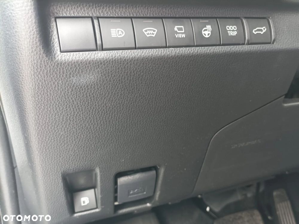 Toyota RAV4 - 26