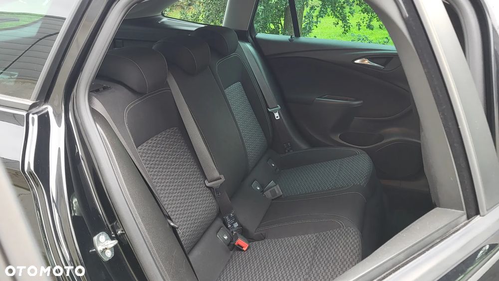 Opel Astra 1.6 D (CDTI) Start/Stop Dynamic - 20