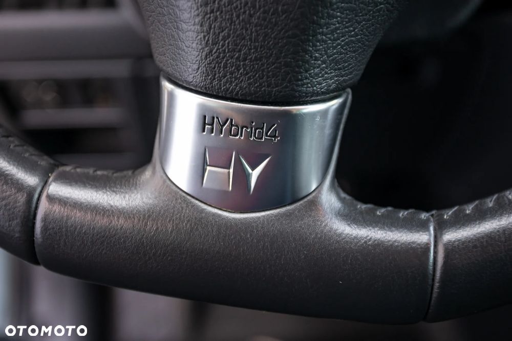 Peugeot 3008 Hybrid4 - 36