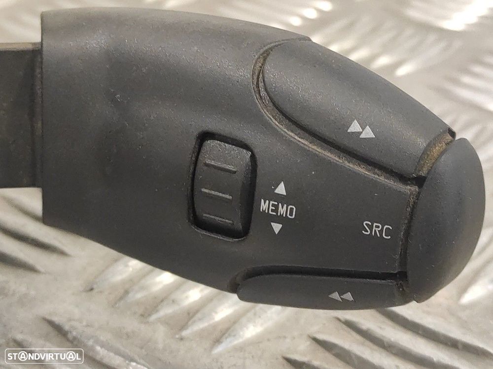 COMANDO MULTIFUNÇÕES PEUGEOT 207 2008 -96630718XT - 2