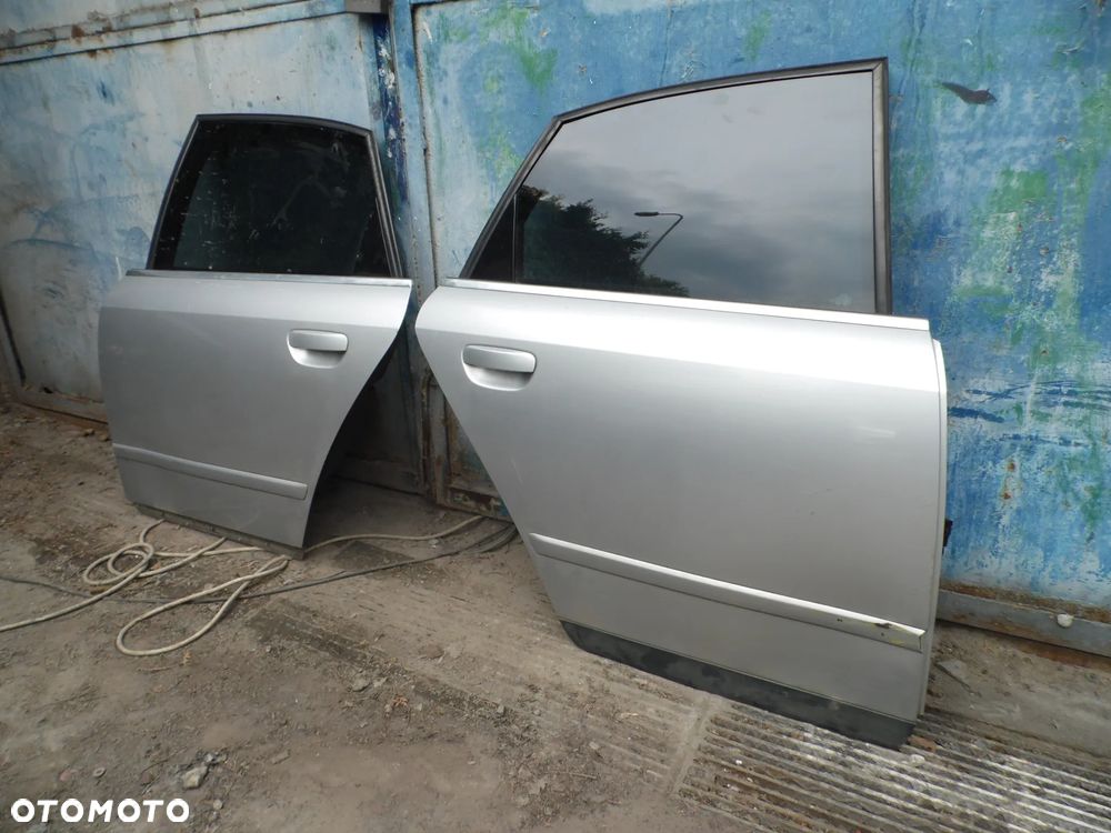Audi A4 B6 2000-2004 Drzwi TYŁ Prawe Lewe - 1