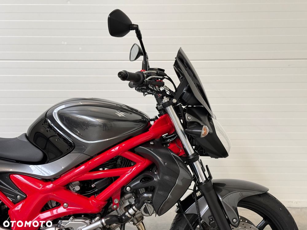 Suzuki Gladius - 11