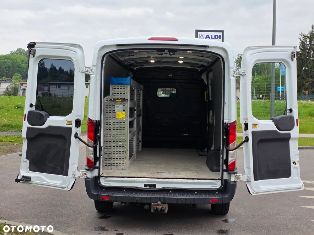 Ford Transit - 28