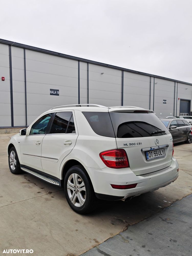 Mercedes-Benz ML 300 CDI BlueEfficiency Aut - 4
