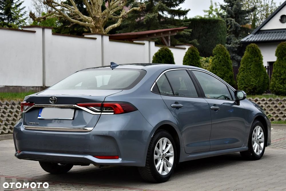 Toyota Corolla - 10