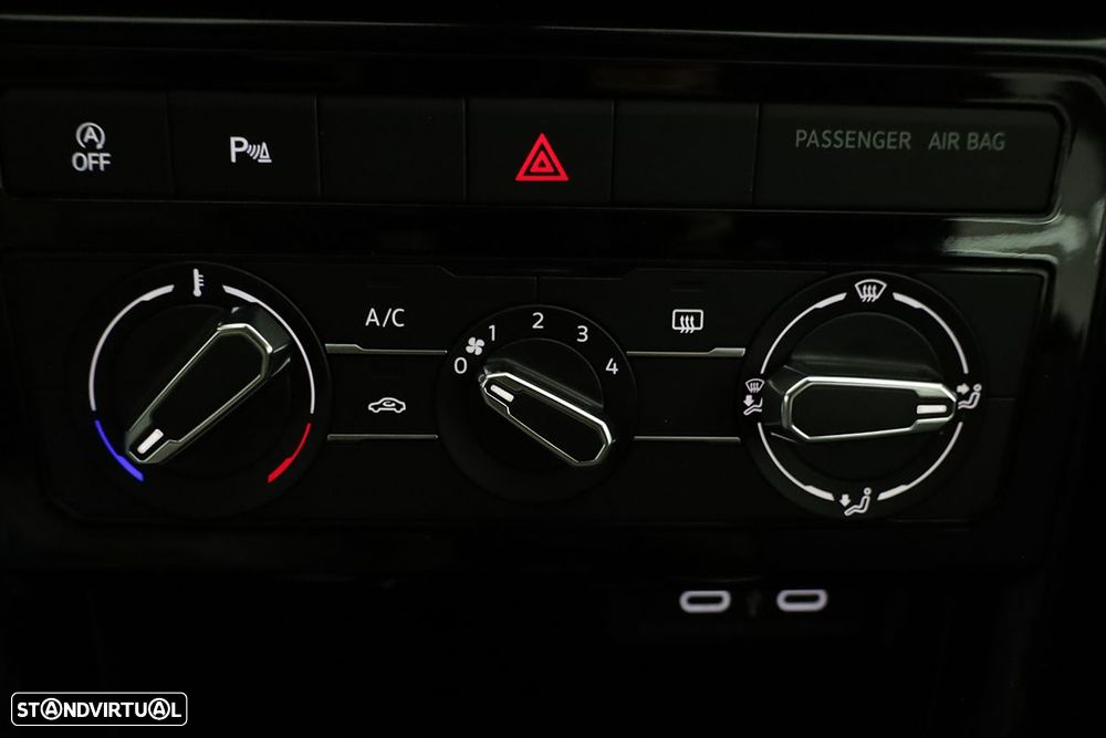 VW T-Cross 1.0 TSI Urban - 12