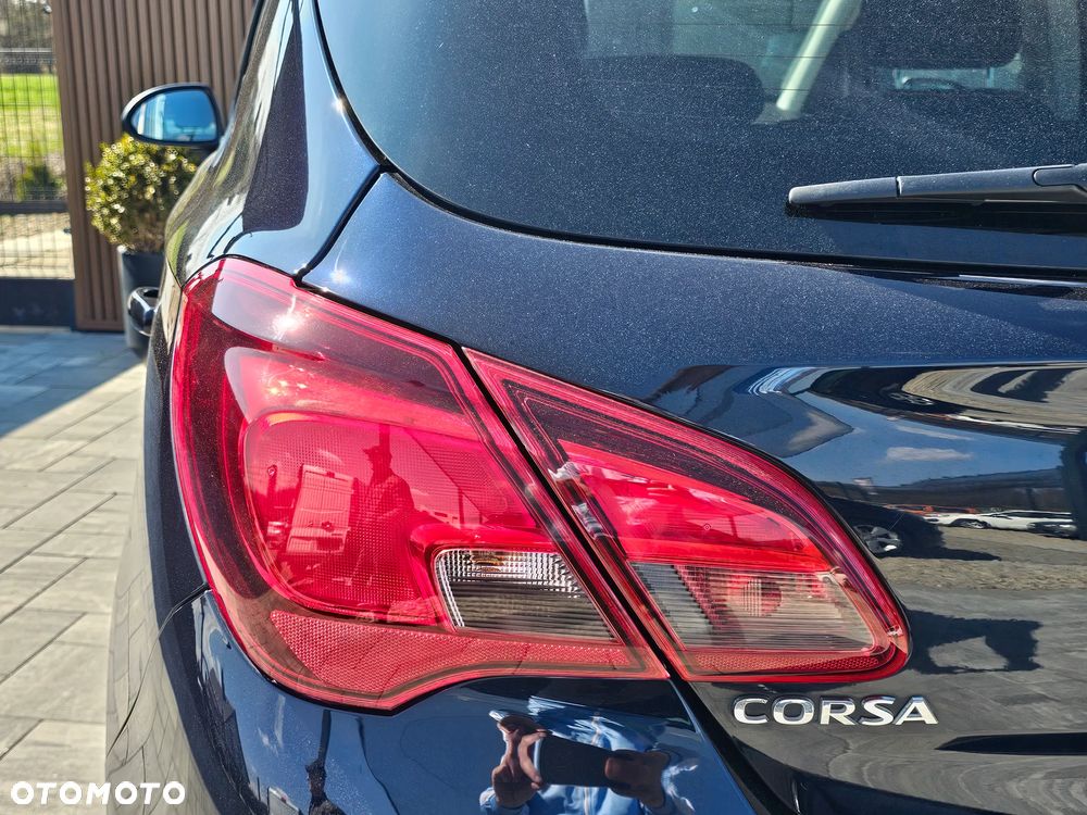 Opel Corsa 1.4 16V Cosmo - 40