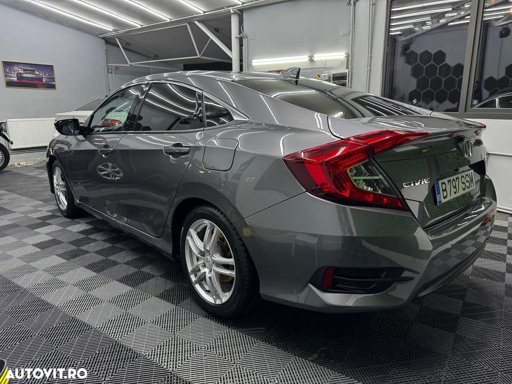 Honda Civic 1.5 VTEC Turbo Elegance Navi - 1