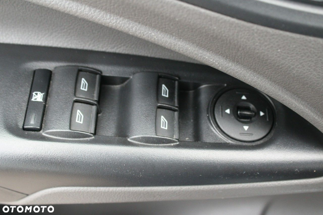 Ford Transit Connect - 22