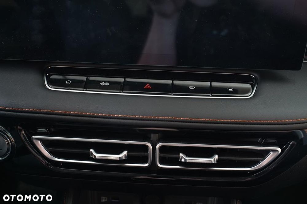 MG HS 1.5T HEV+ Exclusive - 17