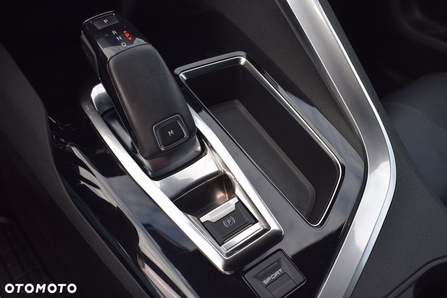 Peugeot 5008 THP 165 EAT6 Stop & Start Allure - 21