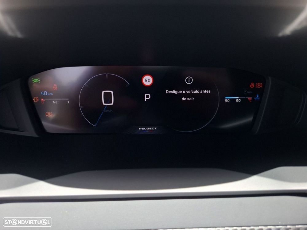 Peugeot 2008 1.2 Hybrid Allure e-DCS6 — fotografia 15
