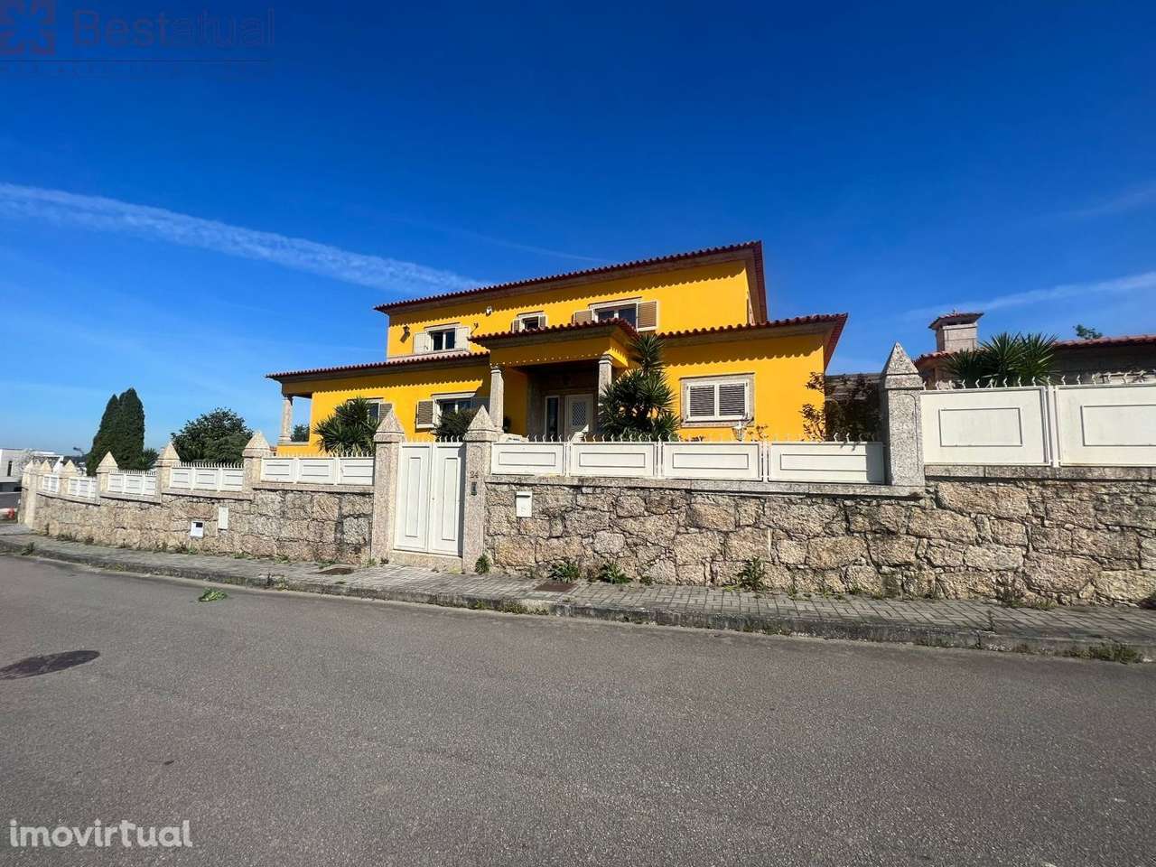 Moradia T4 - 4 Suites - Possib. Permuta - Ribeirão - Grande imagem: 2/60