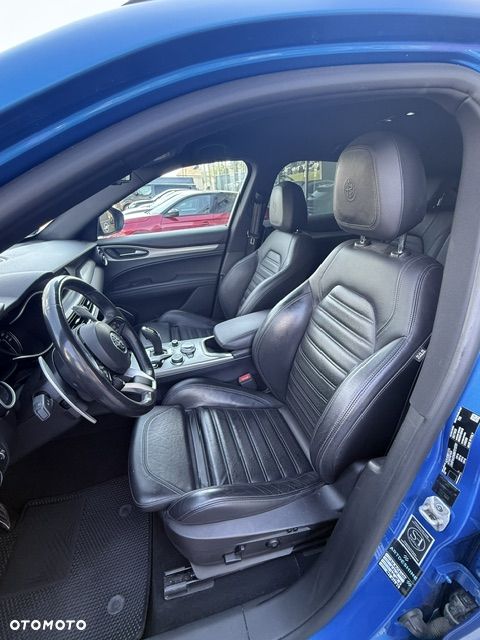 Alfa Romeo Stelvio 2.0 Turbo Veloce Q4 - 17