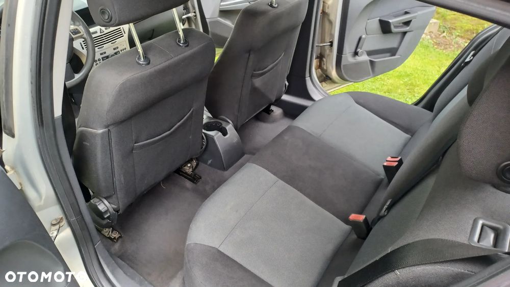 Opel Astra 1.4 Start - 20