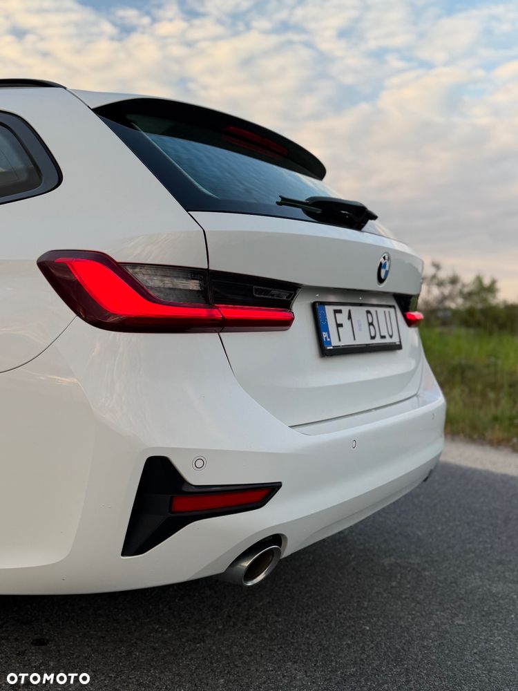 BMW Seria 3 320d Sport Line - 20