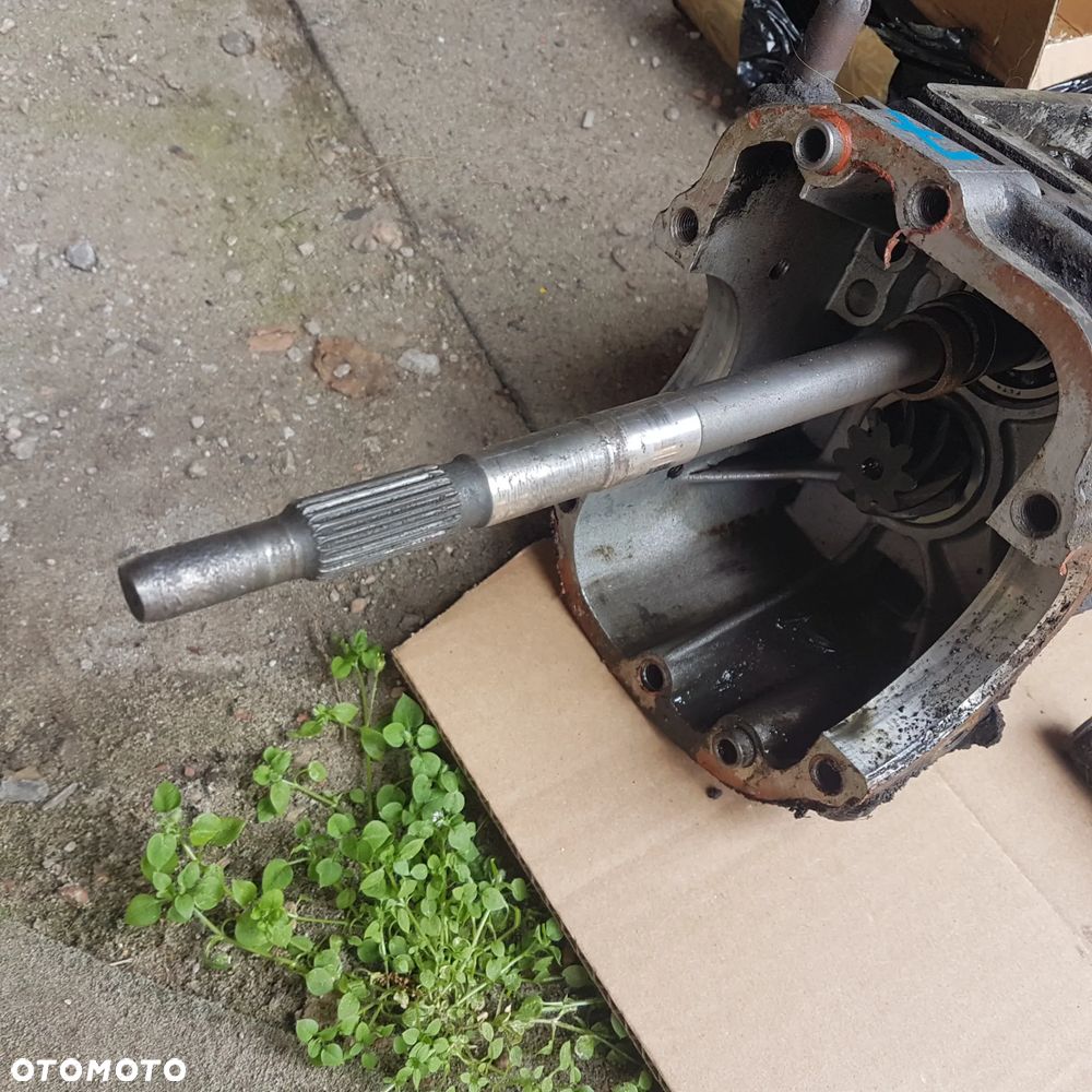 skrzynia biegów korpus dekiel półoś wałek główny mechaniz róznicowy fiat 126p maluch unikat z takim przebiegiem - 18