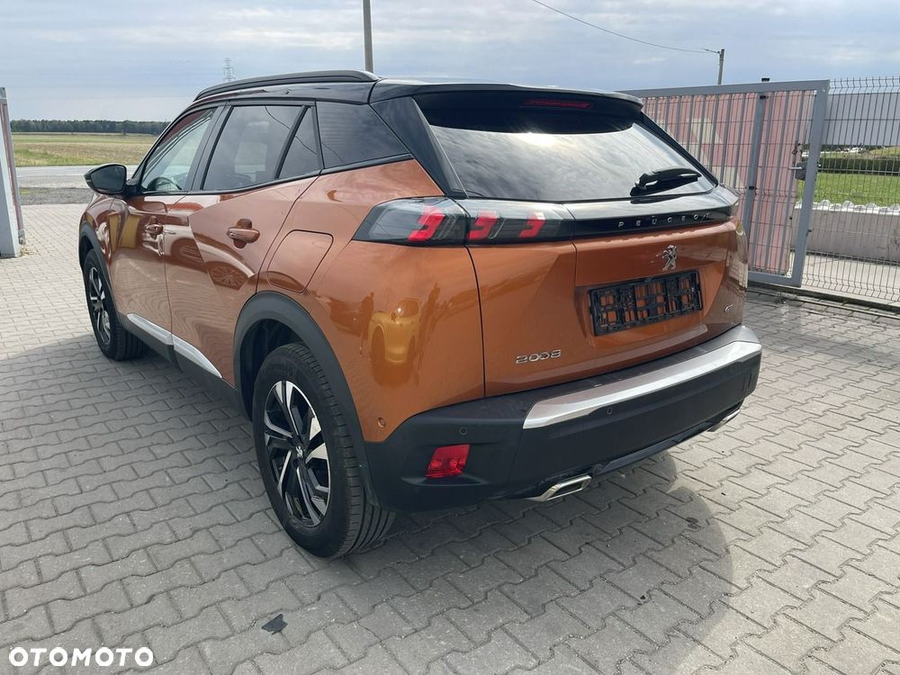 Peugeot 2008 1.2 PureTech GT S&S EAT8 - 8