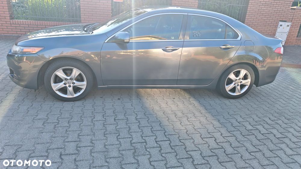 Honda Accord 2.0 Elegance - 2